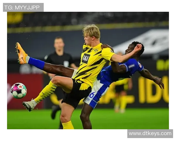 多特大胜!多特蒙德4-0击败沙尔克04,完美德比赛程取得胜利 多特大胜!多特蒙德4-0击败沙尔克04,完美德比赛程取得胜利