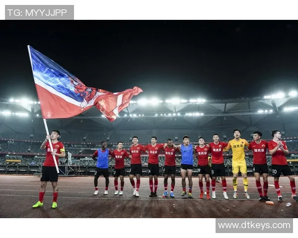 广州恒大再胜深圳佳兆业,取得新赛季中超四连胜的好局面 广州恒大再胜深圳佳兆业,取得新赛季中超四连胜的好局面