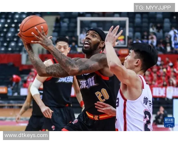 江苏肯帝亚主场连胜，士气高涨，球迷热情高涨