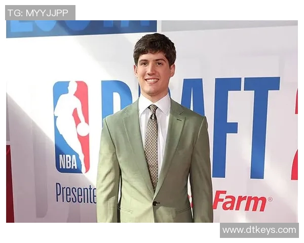 克里斯多夫-奥贝克帕成为CBA赛场上的焦点球员