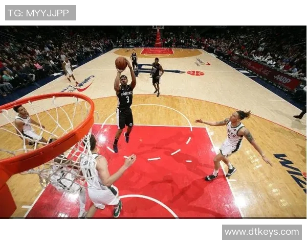 雷霆外线进攻火力全开，轻取热火