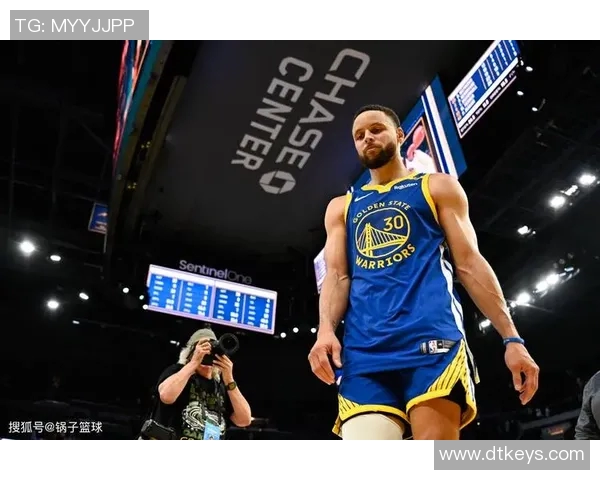 勇士击败湖人,晋级季后赛,库里砍下40分创造历史记录! 勇士击败湖人,晋级季后赛,库里砍下40分创造历史记录!