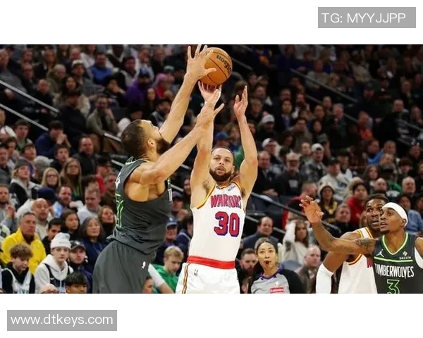勇士主场完胜森林狼，库里神奇三分绝杀
