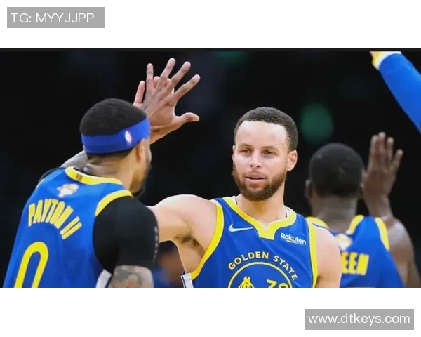 勇士主帅盛赞库里团队精神，称其是球队不可或缺之人