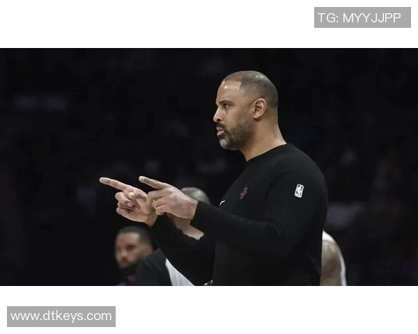 火箭队主帅因战术问题遭遇批评:球队能否扭转颓势? 火箭队主帅因战术问题遭遇批评:球队能否扭转颓势?